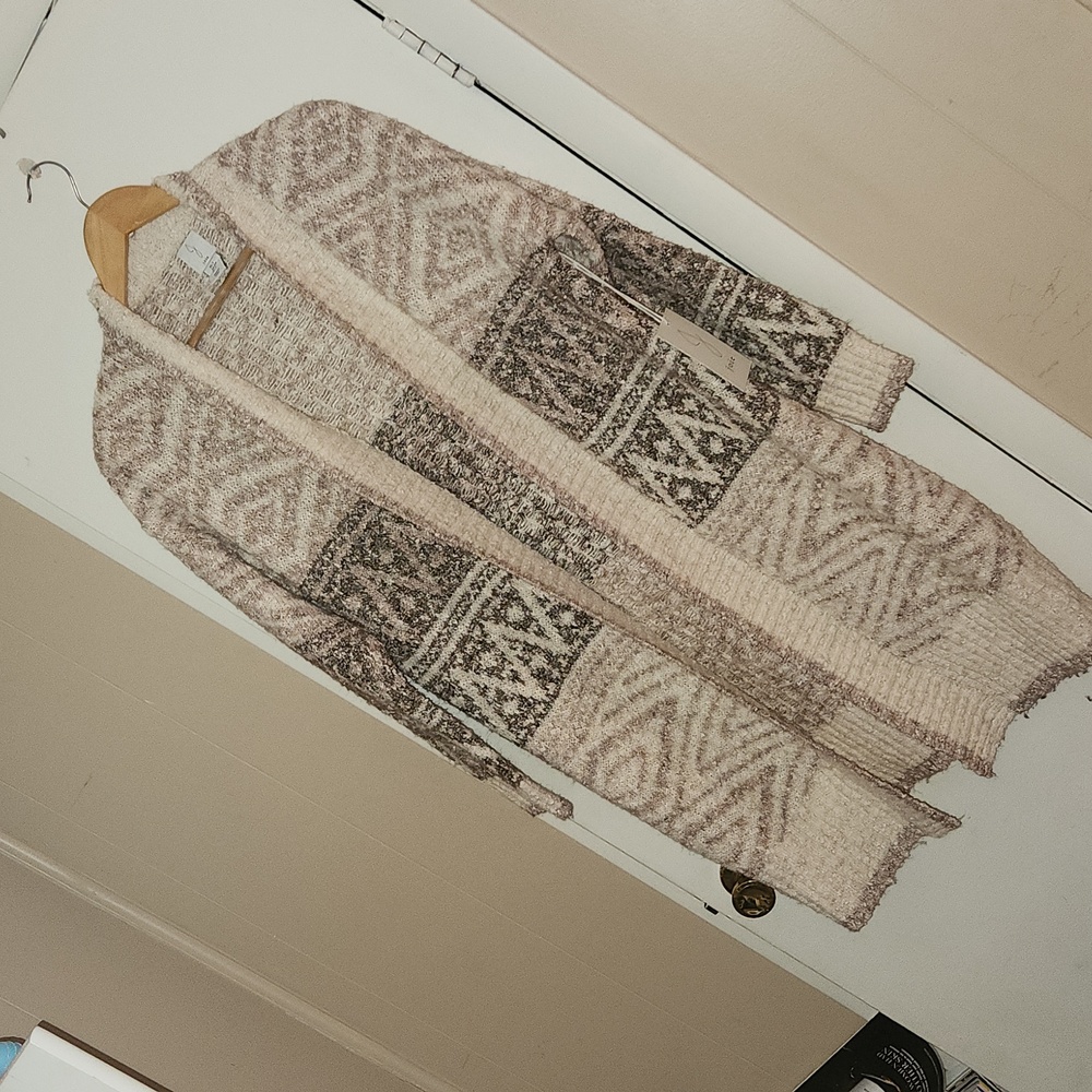 NWT-Joie Cream And Tan Oversized Open Front Cardigan - Size: small
